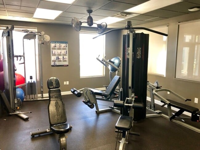 Building Photo - 102-L University Village