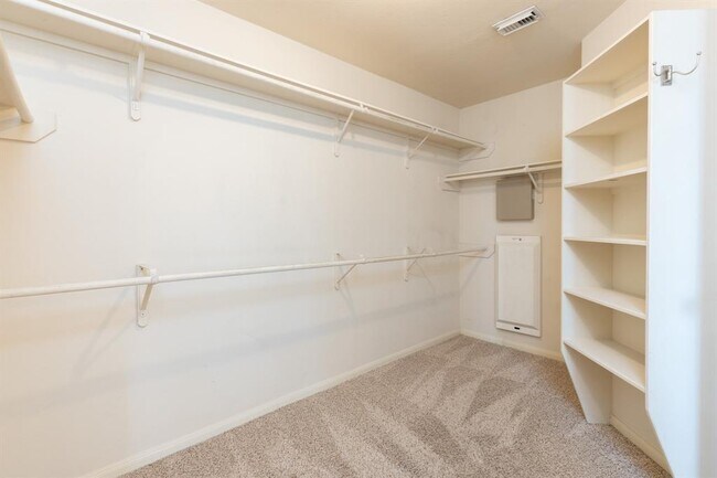 Building Photo - 9502 Mustang Park Ct