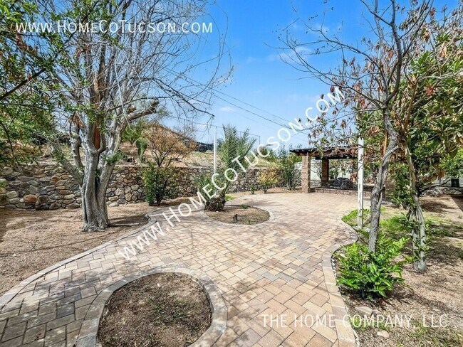 Building Photo - 420 Hetzel Ave