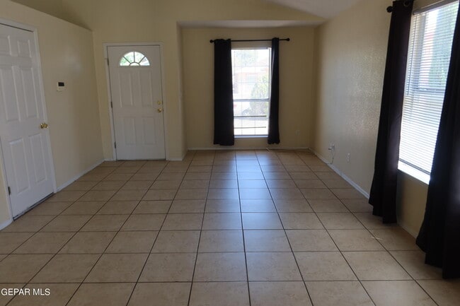 Building Photo - 11884 Belfry Park Dr