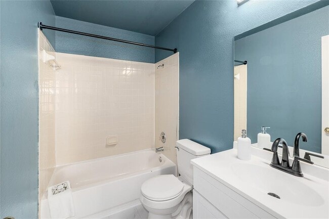 Building Photo - 11414 Eddie Egan Ln