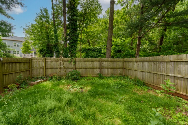 Building Photo - 9515 Quarry Bridge Ct