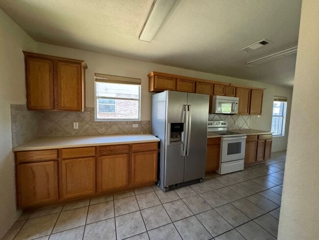 Building Photo - 3301 Bull Run Dr