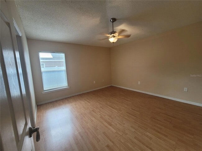 Building Photo - 723 Bobolink Ct