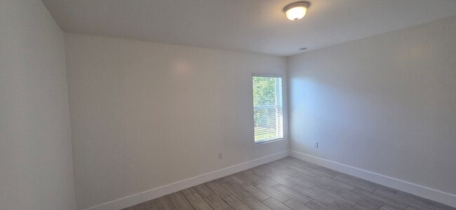 Building Photo - Duplex for rent