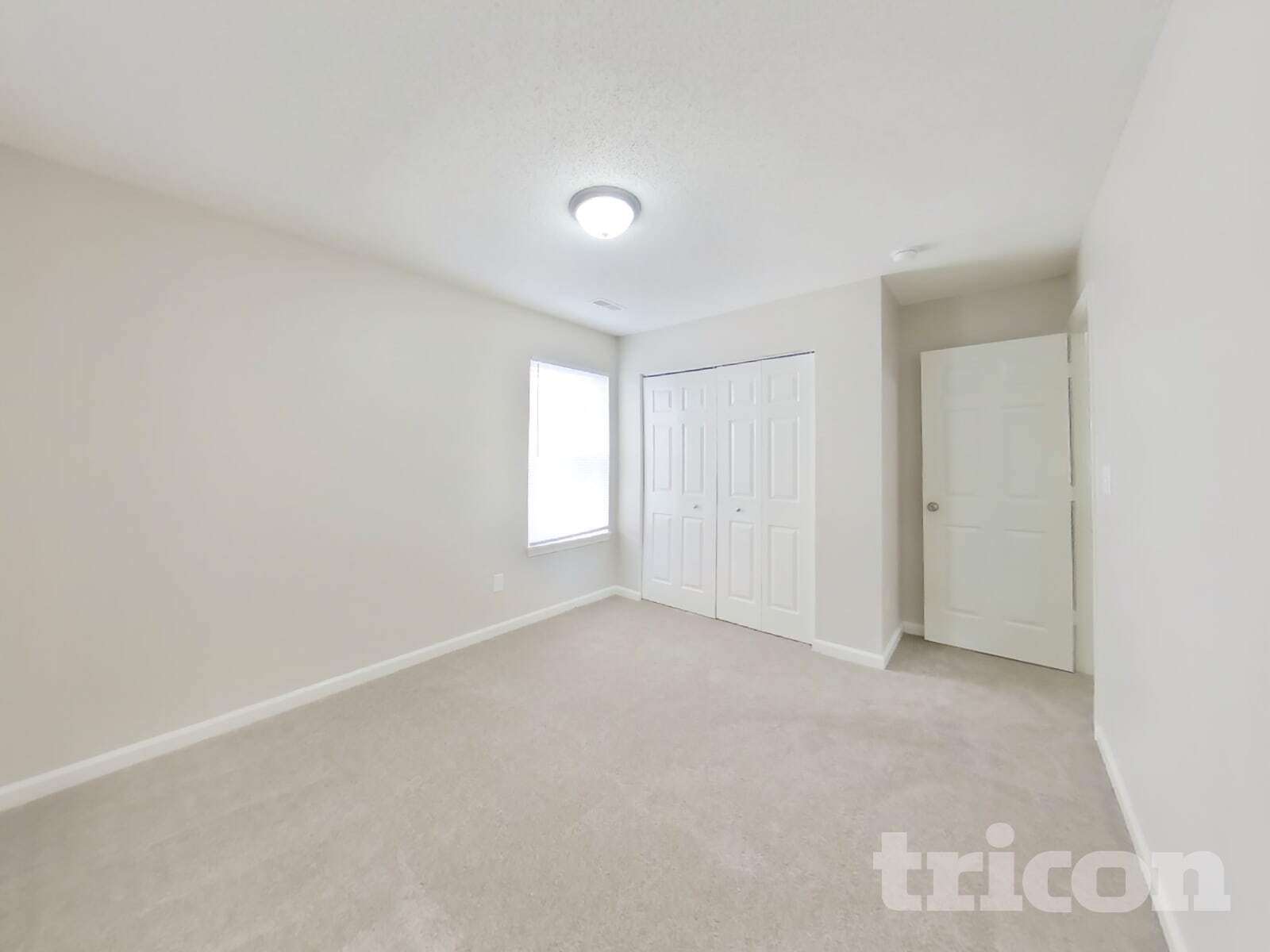 Building Photo - 676 Blue Meadow Dr