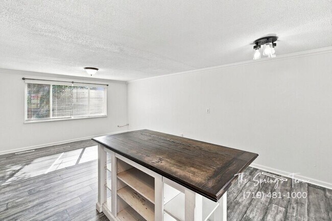 Building Photo - 1495 Prado Dr