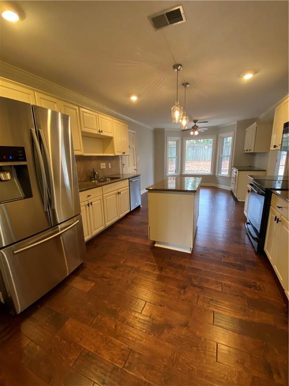 Building Photo - 3279 Robinson Oaks Way NE