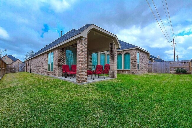 Building Photo - 2302 Falcon Brook Dr