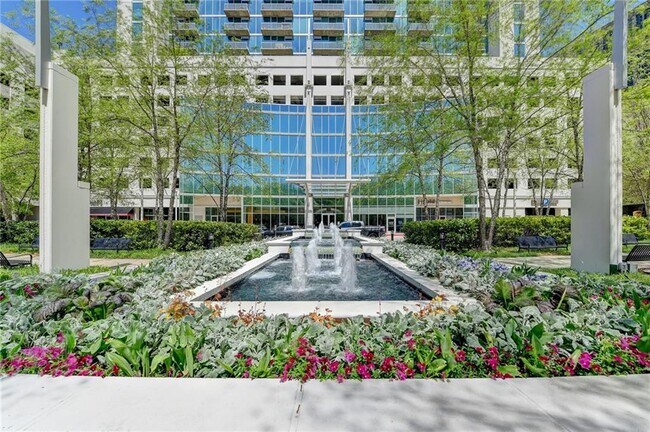 Building Photo - 3324 Peachtree Rd