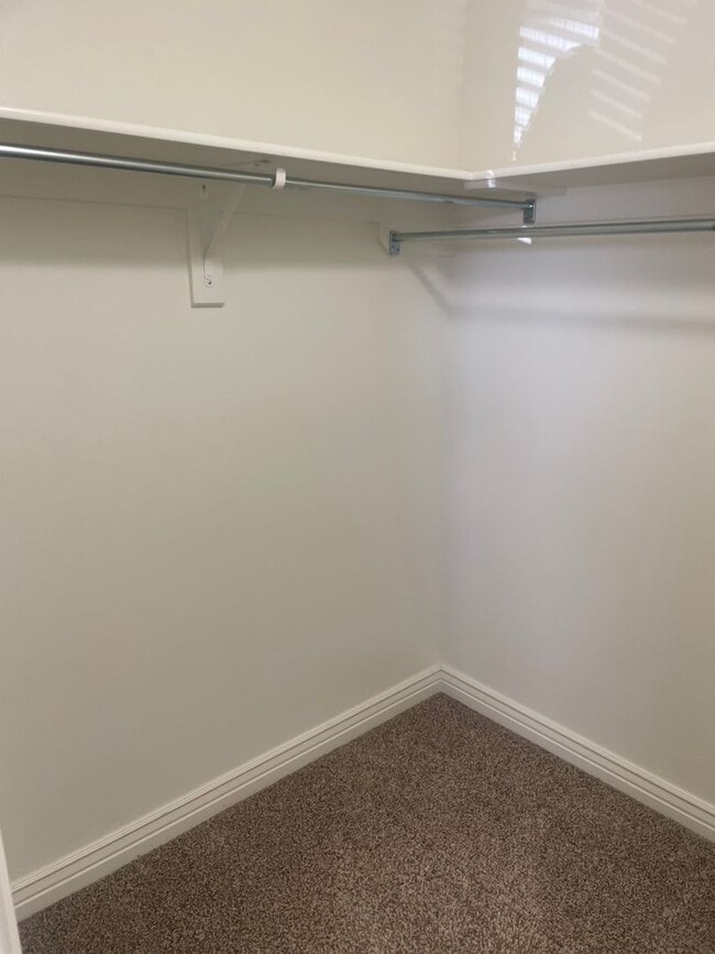 Building Photo - Beautiful 3 Bed, 1.5 Bath Townhome for Rent in The Meadows – Rexburg, ID