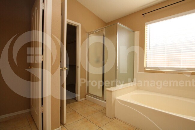 Building Photo - 10234 E Javelina Ave