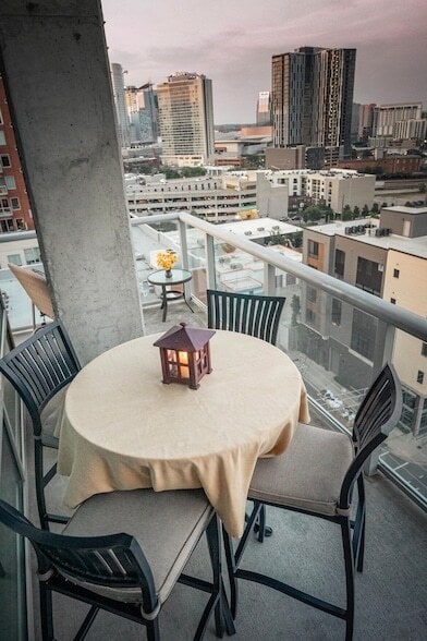 Building Photo - 700 12th Ave S