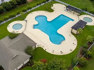 Building Photo - 896 Silvercrest Dr