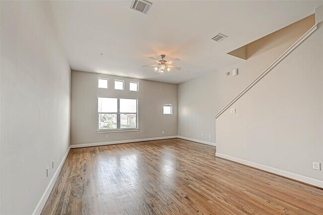 Building Photo - 2710 Hullsmith Dr