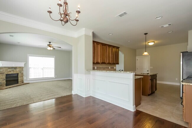 Building Photo - 205 Swem Ct