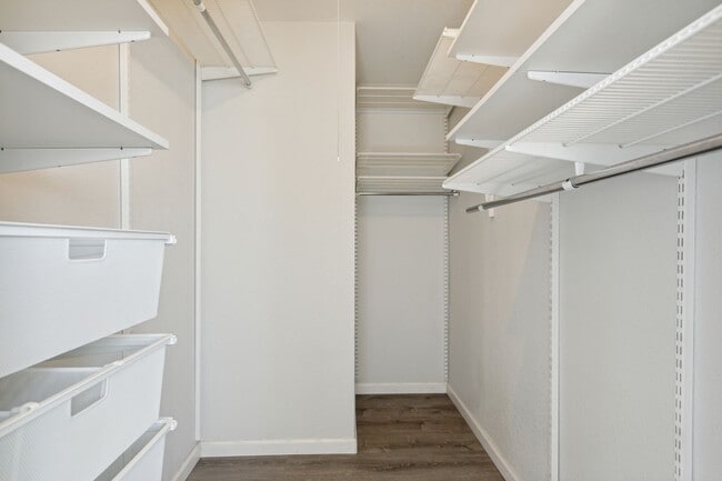 Building Photo - Fall 2026 Pre-Leasing!! Beautifully Renovated 3bed / 2bath in PRIME Boulder location with POOL !!!