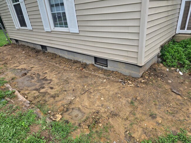 Building Photo - Three bedroom two bath Mt. Juliet just remodeled only $2,100