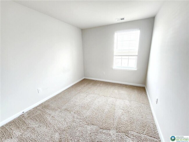 Building Photo - 1255 Susan Cir