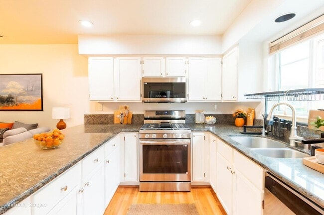 Building Photo - 4097 Alder Terrace