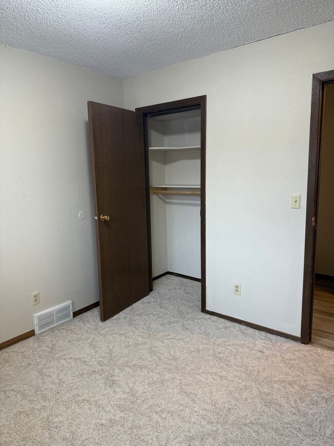 Building Photo - 2305 4th Ave S