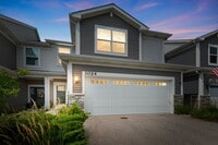 Building Photo - 1024 Moraine Dr