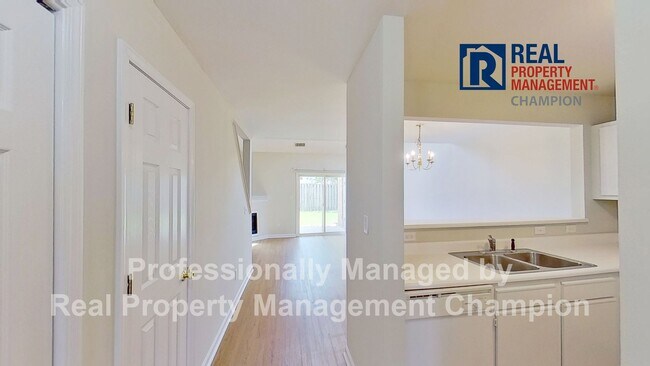 Building Photo - 4804 College Rd