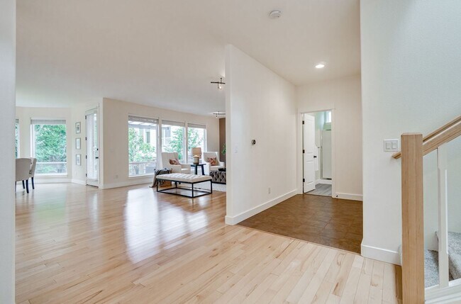 Building Photo - Stunning Bethany Home with 3,111 Sq Ft, Four Bedrooms + Dedicated Office & Covered Backyard Deck