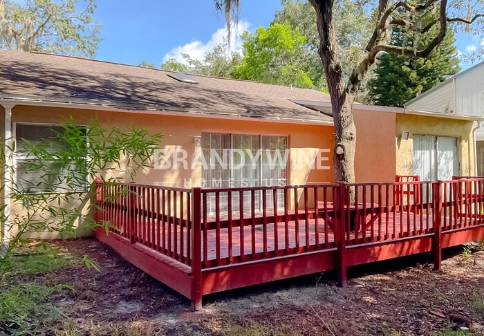 Building Photo - 8122 Hathaway Dr