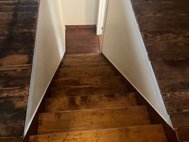 Building Photo - 141 Johnson St