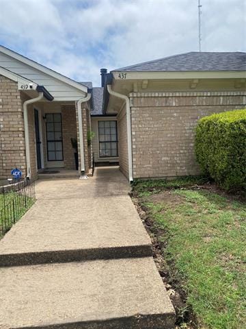 Building Photo - 437 Dollins St
