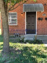 Building Photo - 544 Pemberton St