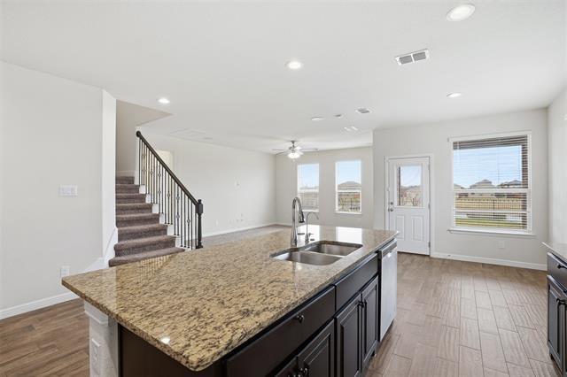 Building Photo - 1208 Burlingame Dr