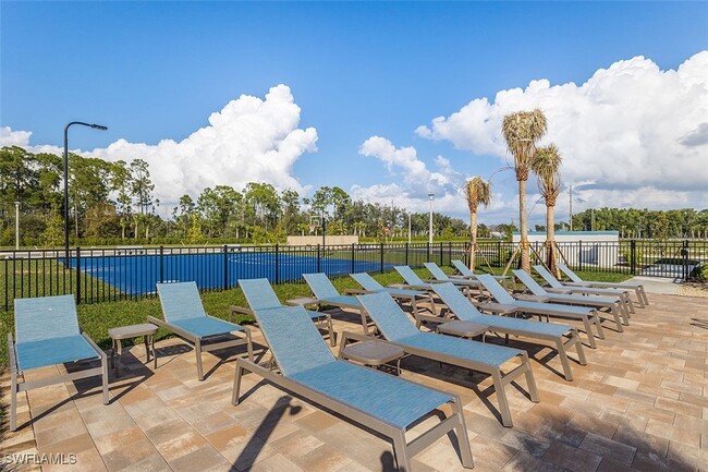 Building Photo - 15083 Wildflower Cir