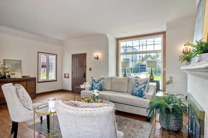 Living Room - 3015 Locust St