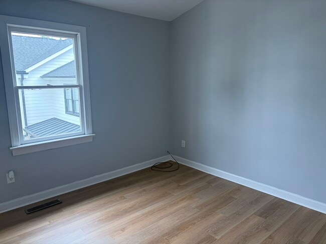 Building Photo - 526 E Hargett St