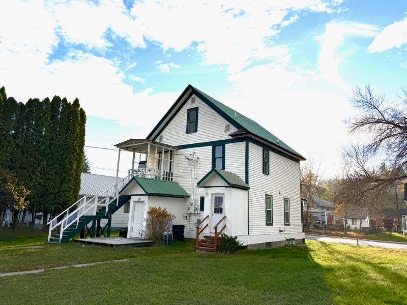 Building Photo - 506 1st Ave W