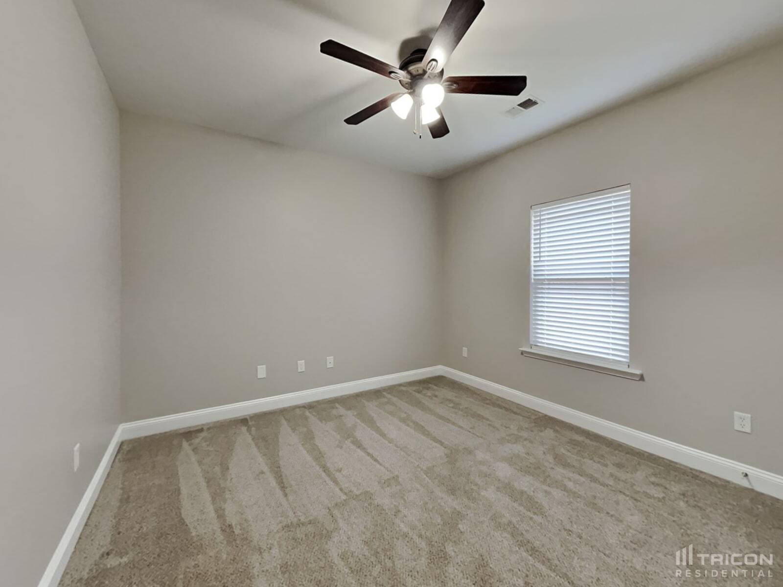 Building Photo - 506 Airdale Ln