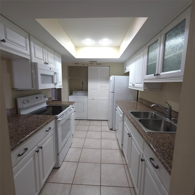 Building Photo - 9959 W Atlantic Blvd