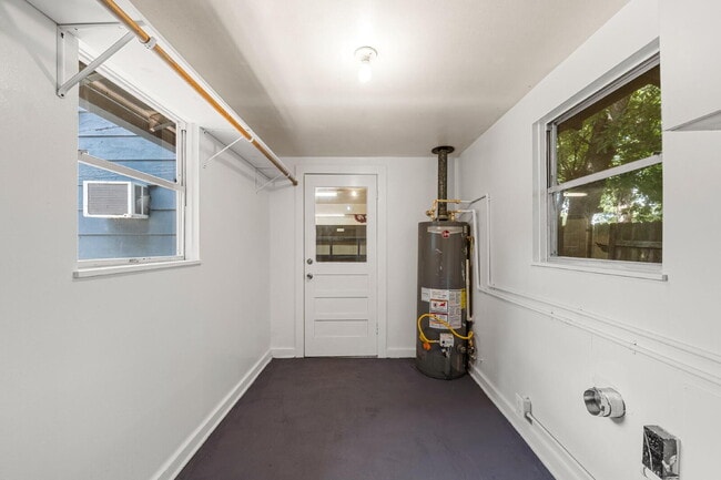 Building Photo - Stylish 1920s Gem Near Downtown with Fresh Updates