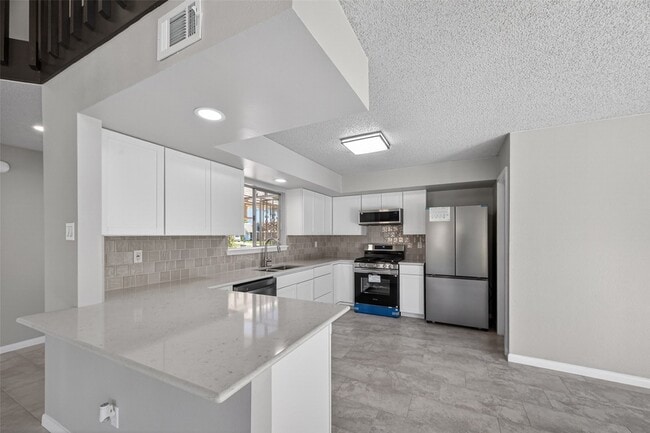 Building Photo - 11406 Caesar Dr