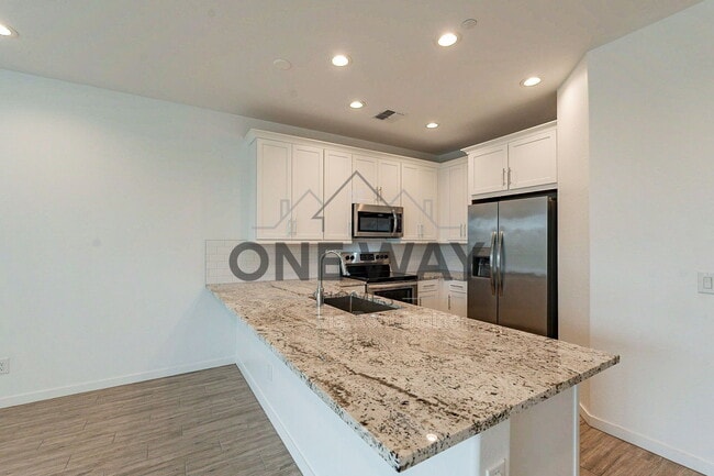 Building Photo - 4643 S Element