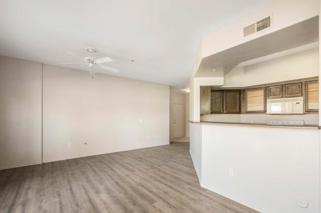 Building Photo - 4644 N 22nd St