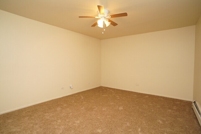 Building Photo - 1101 Florence Ave