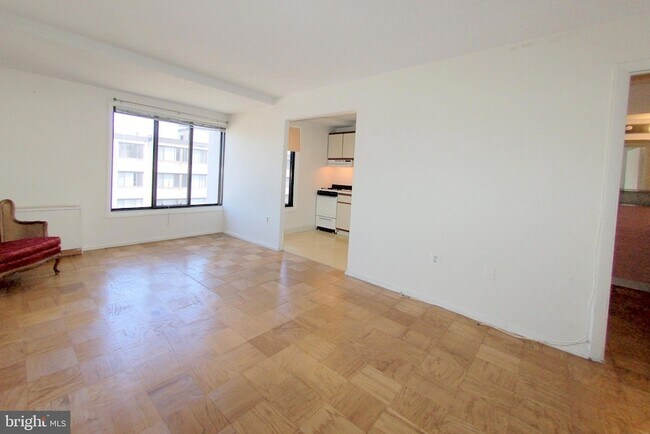Building Photo - 1440 N Street NW Unit 1011