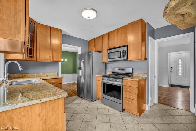 Building Photo - 3678 Lynnfield Rd