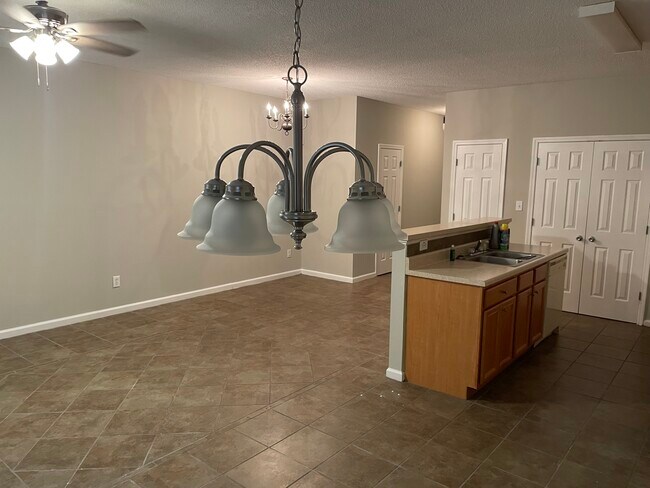 DININGROOM - 11483 S Glen St