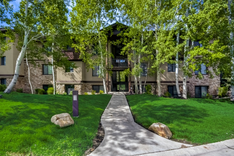 Building Photo - 1600 Pinebrook Blvd