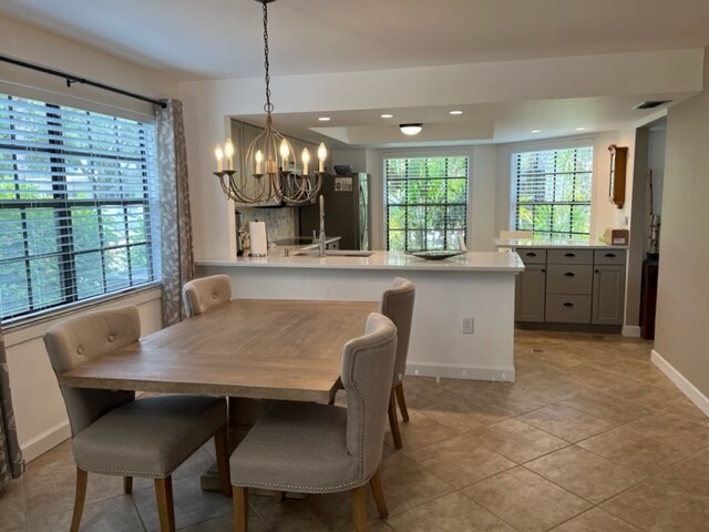 Building Photo - 823 Meadowland Dr