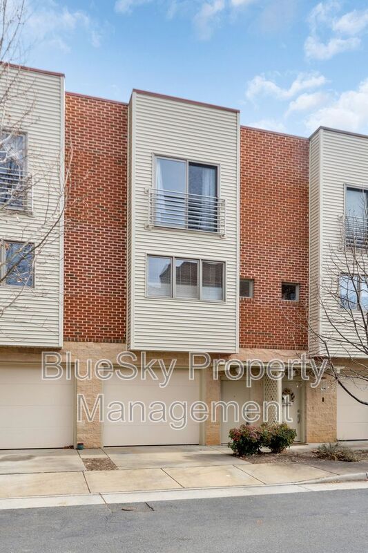 Building Photo - 1013 Linden Ave